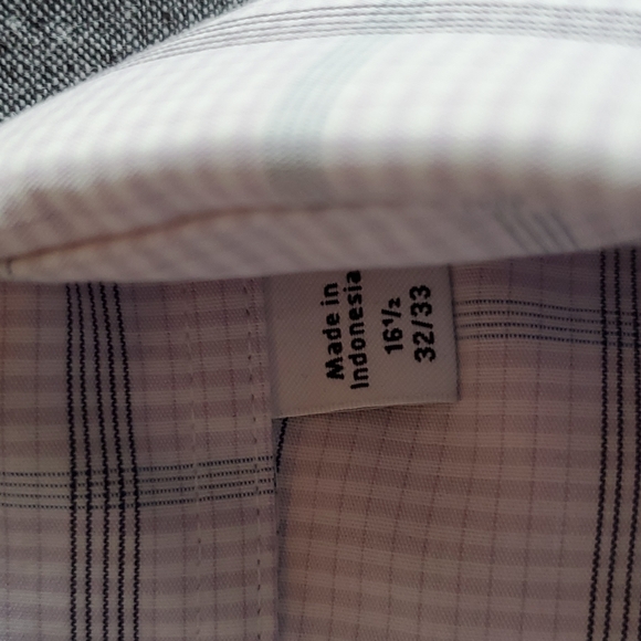 Calvin Klein slim fit dress shirt - Picture 3 of 5